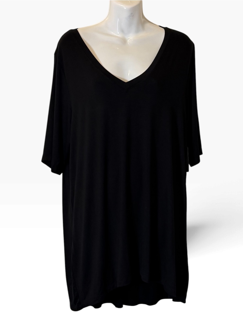 Torrid Super Soft Deep Black V-Neck Women's Top Classic Oversized Tunic Size 2X